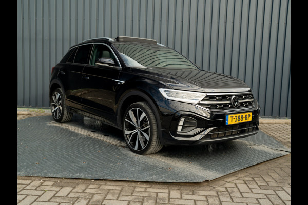 Volkswagen T-Roc 1.5 TSI R-Line Business+ | Pano | Afnb. Trekhaak | Keyless | Elk. A-klep | Side Assist | Camera | IQ Light | 19'' | Prijs Rijklaar!!