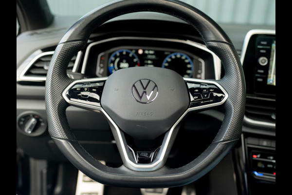 Volkswagen T-Roc 1.5 TSI R-Line Business+ | Pano | Afnb. Trekhaak | Keyless | Elk. A-klep | Side Assist | Camera | IQ Light | 19'' | Prijs Rijklaar!!