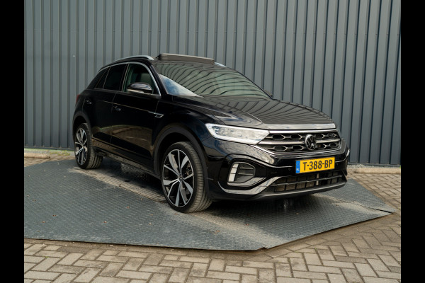 Volkswagen T-Roc 1.5 TSI R-Line Business+ | Pano | Afnb. Trekhaak | Keyless | Elk. A-klep | Side Assist | Camera | IQ Light | 19'' | Prijs Rijklaar!!