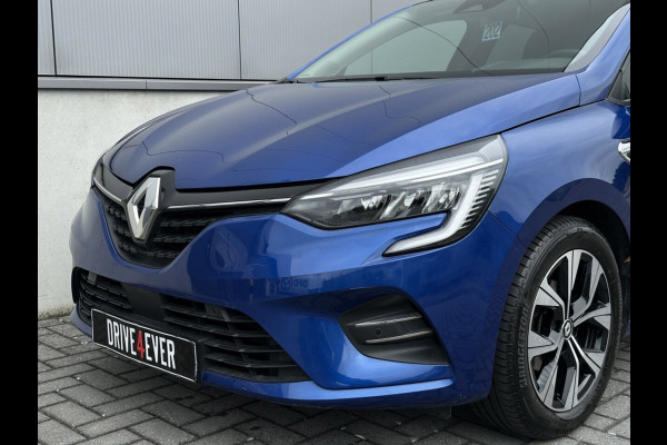 Renault Clio 1.0 TCe LIMITED 2022 NAVI PDC AIRCO SPORTVELGEN ELEK PAKKET