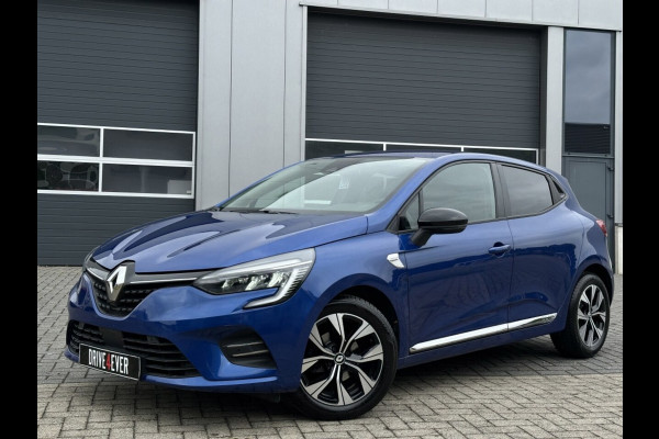 Renault Clio 1.0 TCe LIMITED 2022 NAVI PDC AIRCO SPORTVELGEN ELEK PAKKET