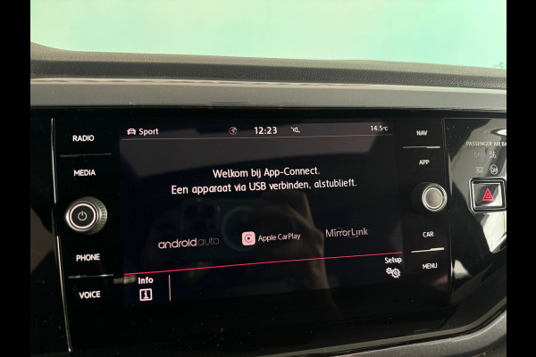Volkswagen Polo 2.0 TSI GTI Pano|Beats|Camera|Keyless|Dodehoek