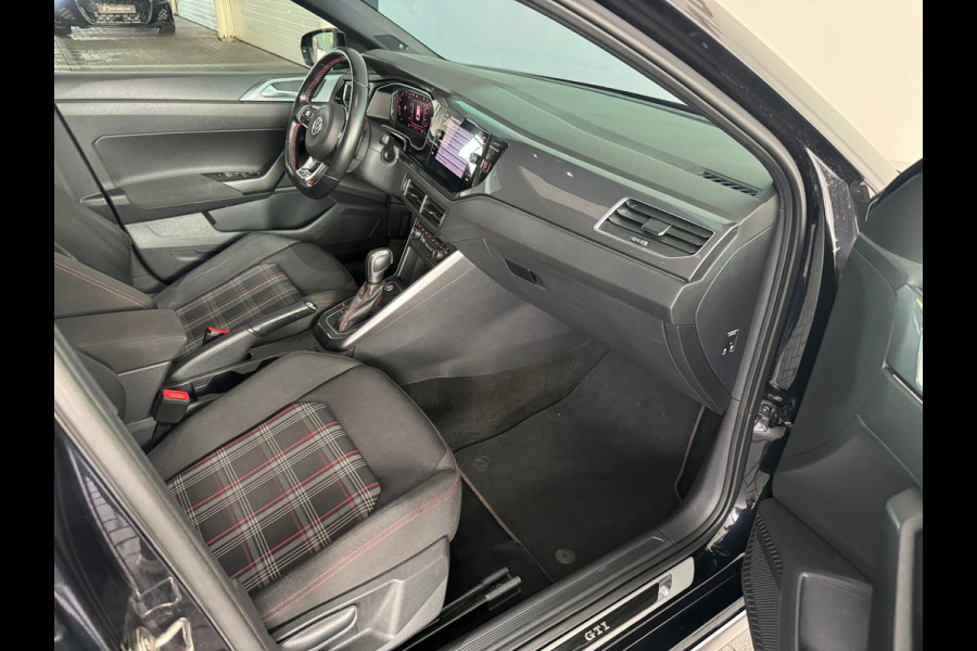 Volkswagen Polo 2.0 TSI GTI Pano|Beats|Camera|Keyless|Dodehoek