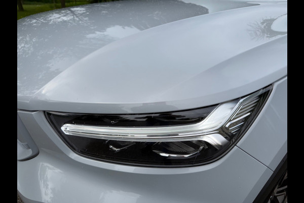 Volvo XC40 Recharge P8 AWD 408 pk R-Design, panoramadak, trekhaak, harman cardon, VOL OPTIES, NL auto met nap