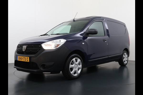 Dacia Dokker DCi Airco Navi Trekhaak Euro 6 DAB Bluetooth Essential Betonplex Vloer Lat om Lat betimmering Schuifdeur Origineel Nederlandse Auto 1.5DCI