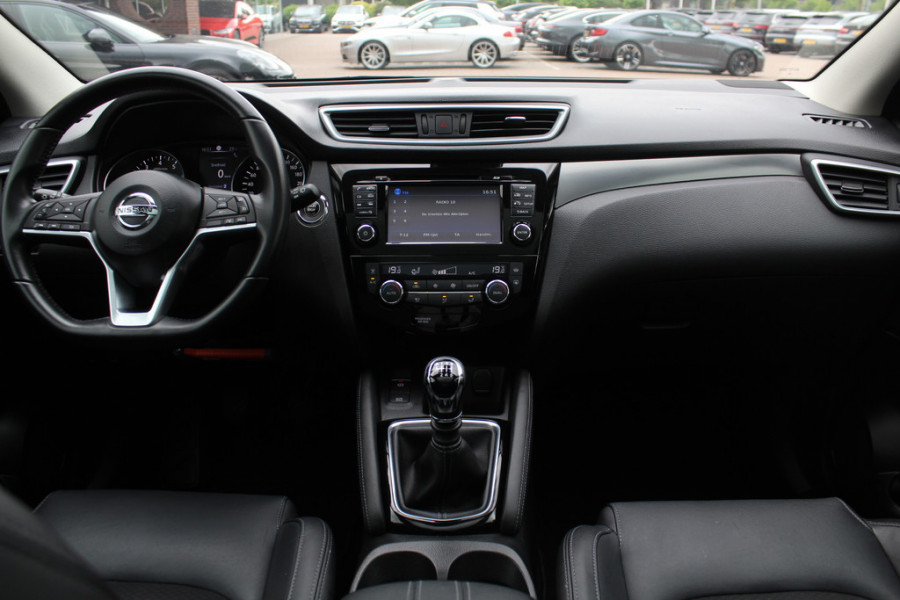 Nissan QASHQAI 1.3 DIG-T Tekna 160pk / Trekhaak / Panoramadak / 360Camera / 19'' / Navigatie / Keyless / Stoelverwarming / DAB / Cruise Control