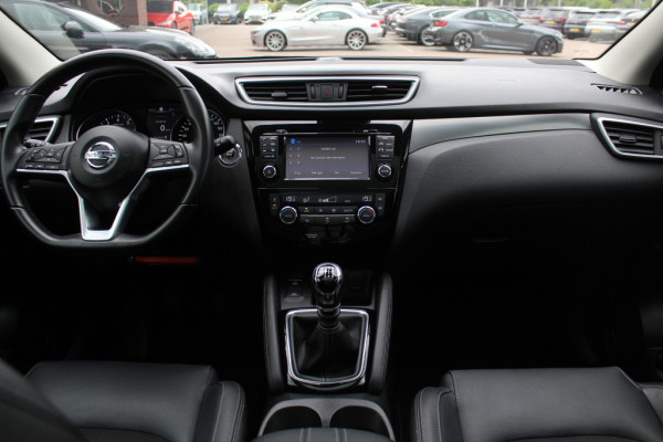Nissan QASHQAI 1.3 DIG-T Tekna 160pk / Trekhaak / Panoramadak / 360Camera / 19'' / Navigatie / Keyless / Stoelverwarming / DAB / Cruise Control
