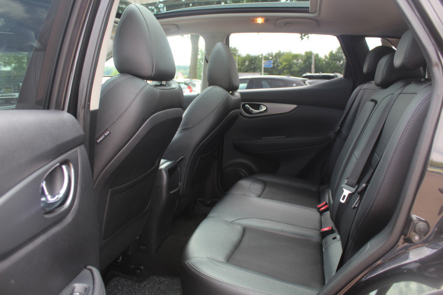 Nissan QASHQAI 1.3 DIG-T Tekna 160pk / Trekhaak / Panoramadak / 360Camera / 19'' / Navigatie / Keyless / Stoelverwarming / DAB / Cruise Control