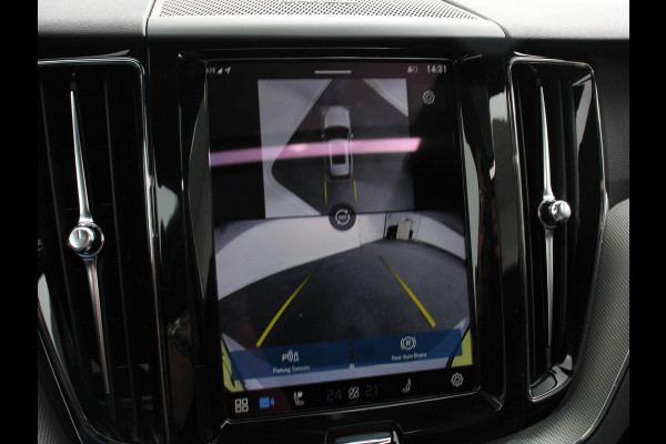 Volvo XC60 2.0 T6 Plug-in hybrid AWD Plus Dark 398pk | DEMO ! | Harman/Kardon Full LED Adaptive Cruise Control + Pilot Assist Parkeersensoren V&A+ 360 camera Panaromadak