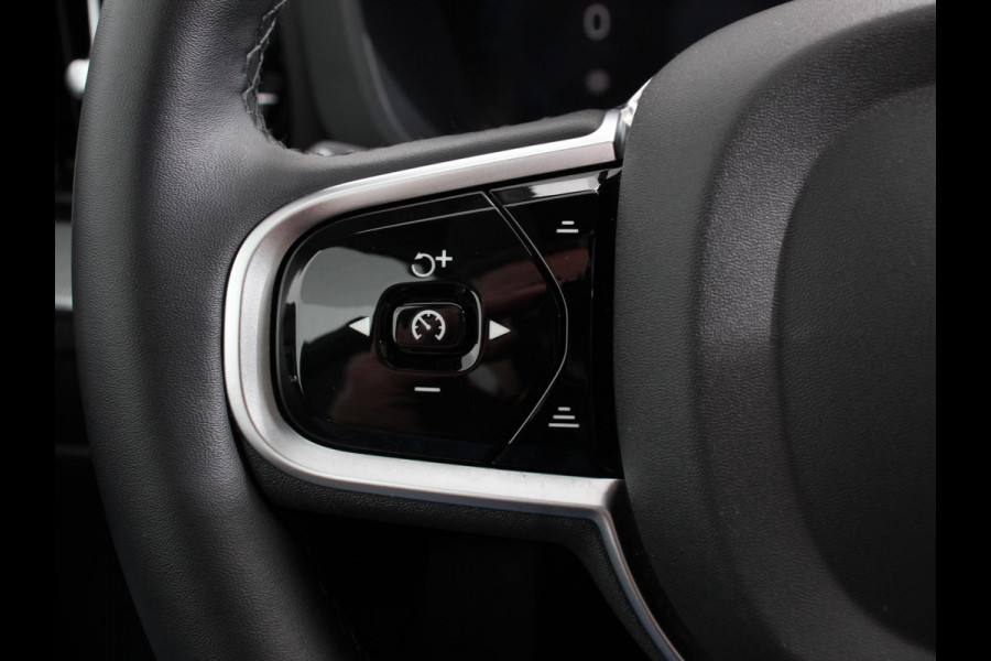 Volvo XC60 2.0 T6 Plug-in hybrid AWD Plus Dark 398pk | DEMO ! | Harman/Kardon Full LED Adaptive Cruise Control + Pilot Assist Parkeersensoren V&A+ 360 camera Panaromadak