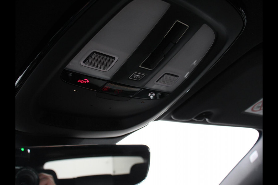 Volvo XC60 2.0 T6 Plug-in hybrid AWD Plus Dark 398pk | DEMO ! | Harman/Kardon Full LED Adaptive Cruise Control + Pilot Assist Parkeersensoren V&A+ 360 camera Panaromadak