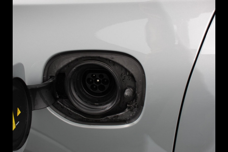 Volvo XC60 2.0 T6 Plug-in hybrid AWD Plus Dark 398pk | DEMO ! | Harman/Kardon Full LED Adaptive Cruise Control + Pilot Assist Parkeersensoren V&A+ 360 camera Panaromadak