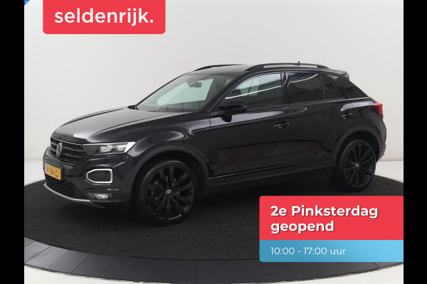 Volkswagen T-Roc 1.5 TSI Sport | Carplay | Virtual Cockpit | Full LED | Navigatie | Climate control | Parkeerhulp | 19'' lichtmetalen velgen | Bluetooth | Getint glas | Sportstuur