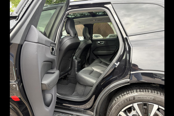 Volvo XC60 2.0 T8 Plug-in hybrid AWD Ultimate Dark Volvo XC60 VOLVO DEALER ONDERHOUDEN | PANODAK | ELEKTRISCHE TREKHAAK | CAMERA | STOEL- & STUURVERWARMING | HEAD-UP DISPLAY | MEMORY SEATS | HARMAN & KARDON | 20 INCH | RIJKLAAR + 12 MND BOVAG