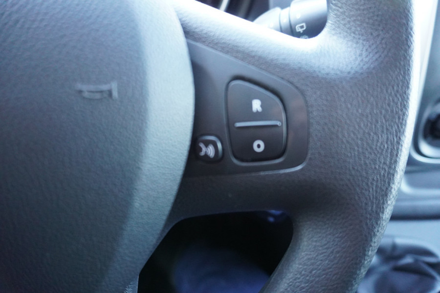 Renault Trafic Passenger 2.0 dCi 120PK Grand Life 9 Persoons nr. V037 | Airco | Cruise | Navi