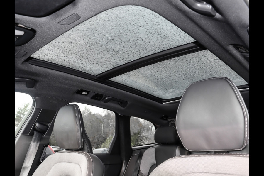 Volvo XC60 2.0 T8 Plug-in hybrid AWD Plus Dark (335kW/455PK) FULL (LUCHTVERING / PANO / TREKH) ** 1e EIG - Ex VOLVO) ** INFORMEER OOK NAAR ONZE AANTREKKELIJKE FINANCIAL-LEASE TARIEVEN **