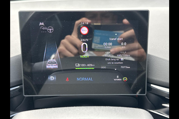 MG Mg4 electric Luxury 64 kWh SOH 97% | 7.000KM! |360 CAMERA| 7 JAAR MG GARANTIE T/M 04-2031| ELEK. STOEL| DODE HOEK SENSOR| STOEL + STUURVERWARMING| ADAPTIVE CRUISE CONTROL