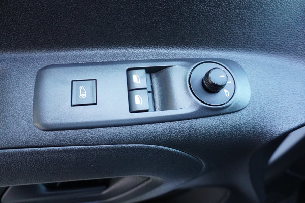 Toyota PROACE CITY 1.5 D-4D 100PK nr. V048 | Airco | Cruise | Trekhaak | DAB