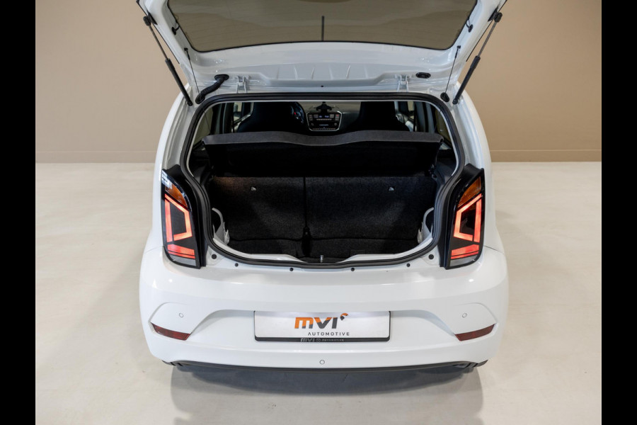 Volkswagen e-Up! e-up! / 83pk / SOH 92% / Achteruitrij camera / Cruise control / Parkeer sensoren /