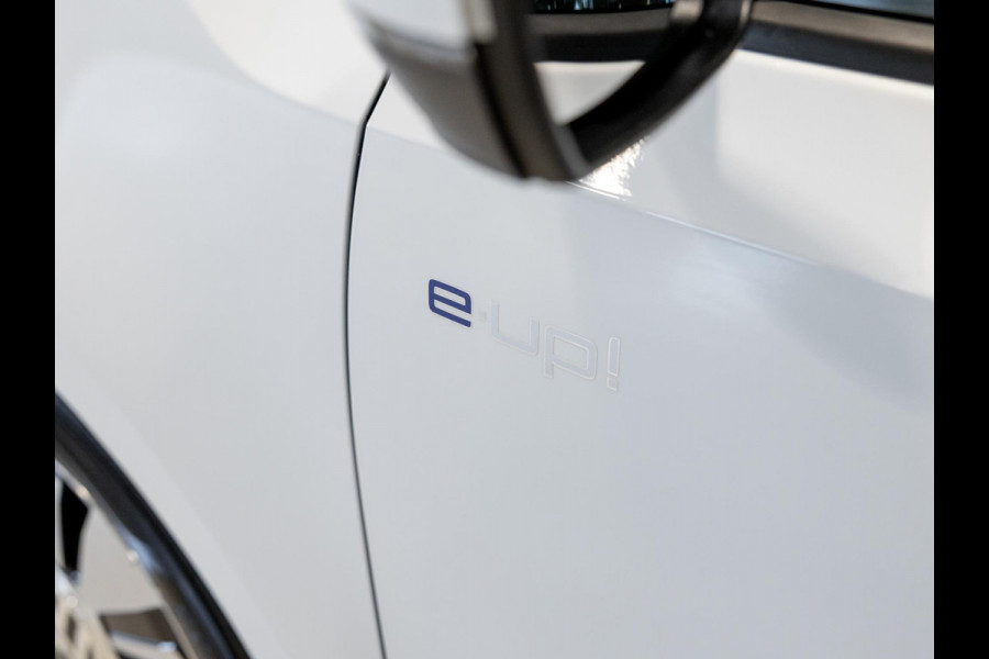 Volkswagen e-Up! e-up! / 83pk / SOH 92% / Achteruitrij camera / Cruise control / Parkeer sensoren /