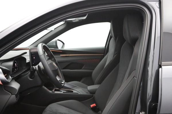 CUPRA Terramar 1.5 TSI e-Hybrid 204 PK Performance, 360 Camera, Head-Up, Matrix-LED, Adap. Cruise Control