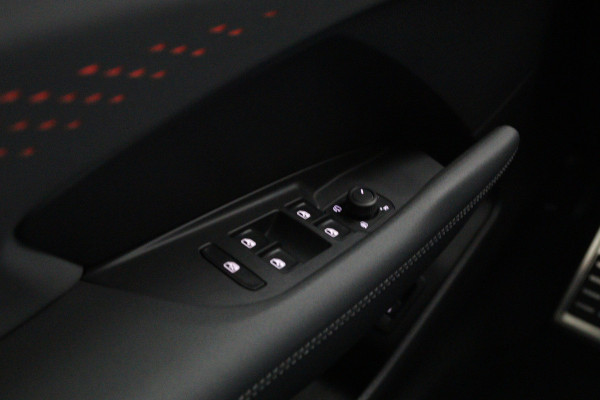 CUPRA Terramar 1.5 TSI e-Hybrid 204 PK Performance, 360 Camera, Head-Up, Matrix-LED, Adap. Cruise Control