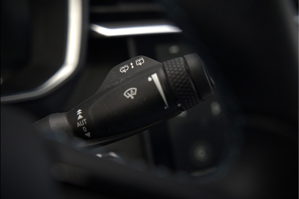 Lynk & Co 01 1.5 | Panoramadak | Stoelverwarming | Keyless | Apple Carplay | Adaptive Cruise Control | Infinity | Navigatie | Camera | Parkeersensoren | SOH 95,36%