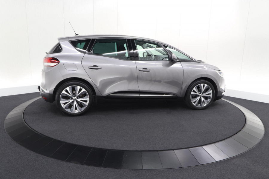 Renault Scénic TCe 130 Intens | Trekhaak | Panoramadak | Camera | Apple Carplay | Dodehoekdetectie