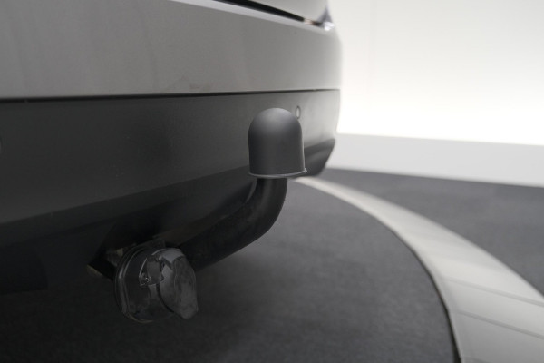 Renault Scénic TCe 130 Intens | Trekhaak | Panoramadak | Camera | Apple Carplay | Dodehoekdetectie