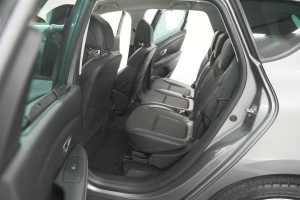 Renault Scénic TCe 130 Intens | Trekhaak | Panoramadak | Camera | Apple Carplay | Dodehoekdetectie