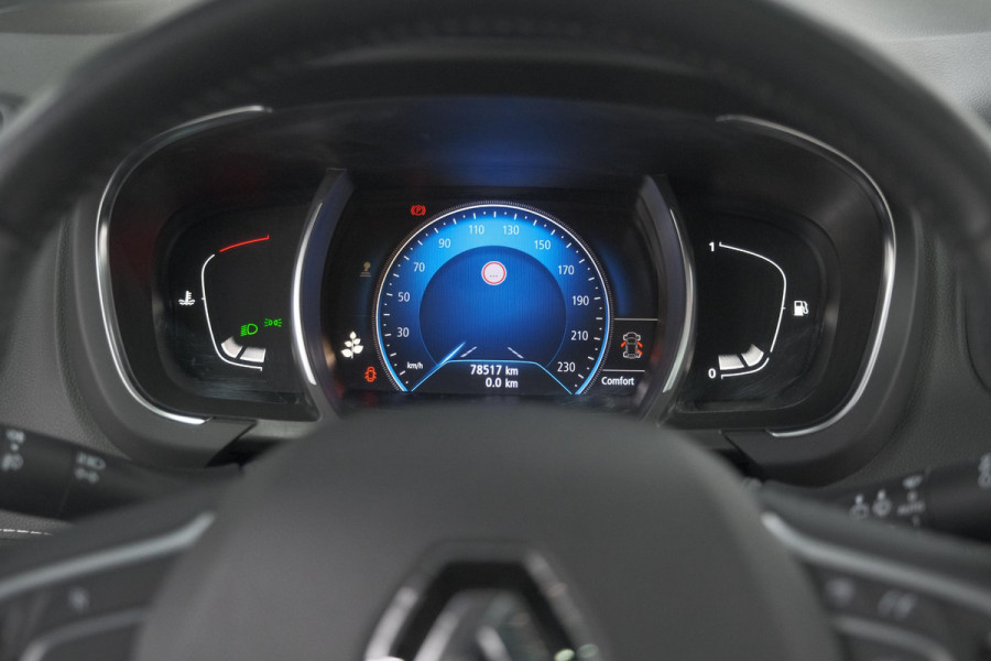 Renault Scénic TCe 130 Intens | Trekhaak | Panoramadak | Camera | Apple Carplay | Dodehoekdetectie