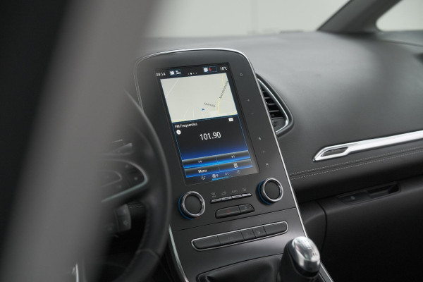 Renault Scénic TCe 130 Intens | Trekhaak | Panoramadak | Camera | Apple Carplay | Dodehoekdetectie