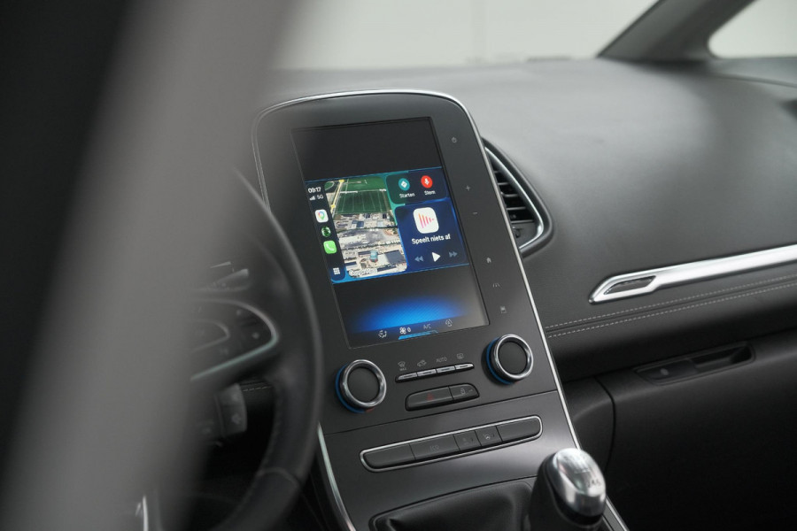 Renault Scénic TCe 130 Intens | Trekhaak | Panoramadak | Camera | Apple Carplay | Dodehoekdetectie