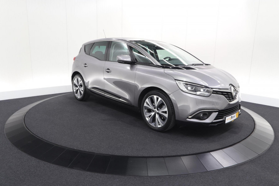 Renault Scénic TCe 130 Intens | Trekhaak | Panoramadak | Camera | Apple Carplay | Dodehoekdetectie
