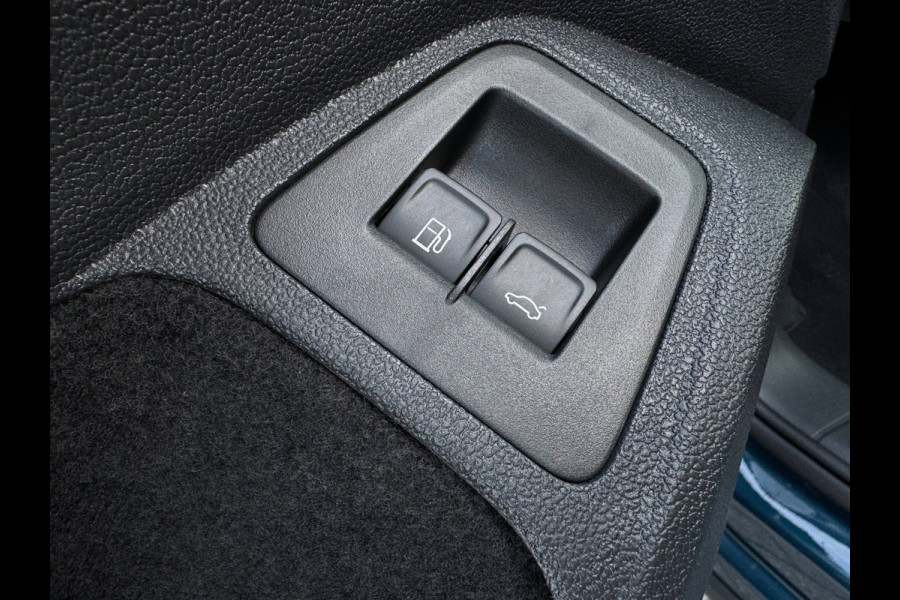 Volkswagen Tiguan 1.4 TSI eHybrid Elegance 180 kw / 245 Pk IQ LIGHT / TREKHAAK / ELEKT KLEP / ERGO COMFORT MASS STOEL / CAM / NAVI