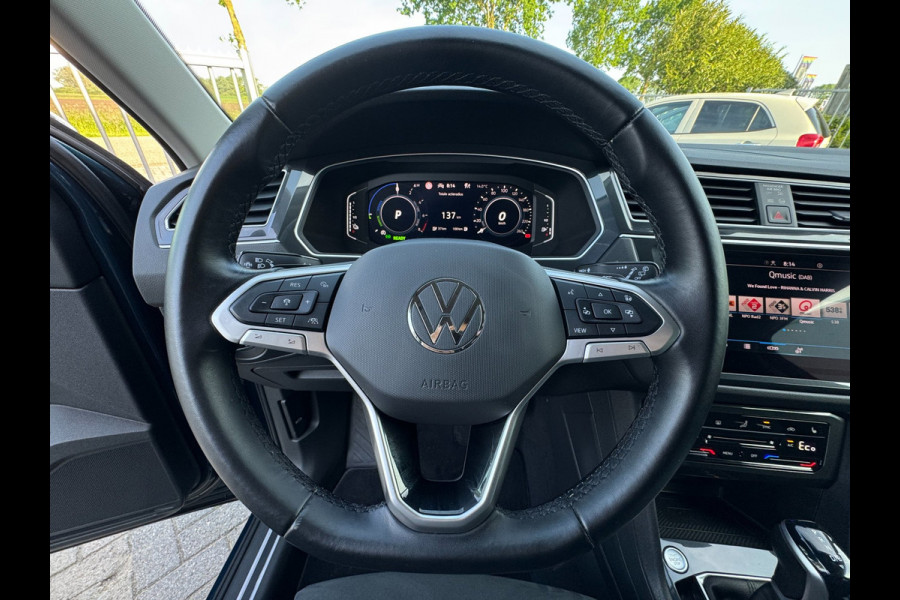 Volkswagen Tiguan 1.4 TSI eHybrid Elegance 180 kw / 245 Pk IQ LIGHT / TREKHAAK / ELEKT KLEP / ERGO COMFORT MASS STOEL / CAM / NAVI