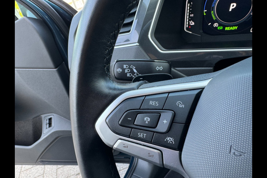 Volkswagen Tiguan 1.4 TSI eHybrid Elegance 180 kw / 245 Pk IQ LIGHT / TREKHAAK / ELEKT KLEP / ERGO COMFORT MASS STOEL / CAM / NAVI