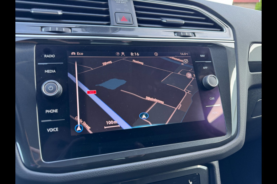 Volkswagen Tiguan 1.4 TSI eHybrid Elegance 180 kw / 245 Pk IQ LIGHT / TREKHAAK / ELEKT KLEP / ERGO COMFORT MASS STOEL / CAM / NAVI