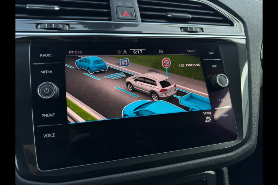 Volkswagen Tiguan 1.4 TSI eHybrid Elegance 180 kw / 245 Pk IQ LIGHT / TREKHAAK / ELEKT KLEP / ERGO COMFORT MASS STOEL / CAM / NAVI