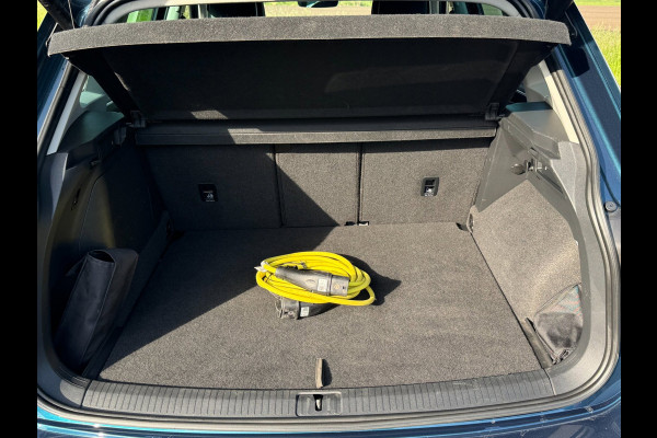 Volkswagen Tiguan 1.4 TSI eHybrid Elegance 180 kw / 245 Pk IQ LIGHT / TREKHAAK / ELEKT KLEP / ERGO COMFORT MASS STOEL / CAM / NAVI