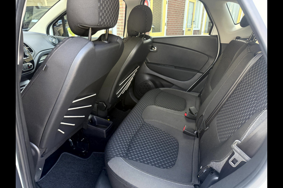 Renault Captur 0.9 TCe Intens 17''Lmv, Trekhaak, Camera