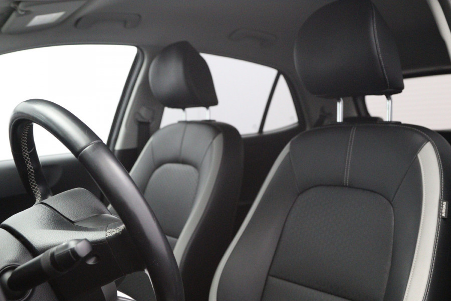 Kia Picanto 1.0 CVVT 67 PK DynamicPlusLine, Leder, Cruise Control, Camera, Navigatie, Bluetooth
