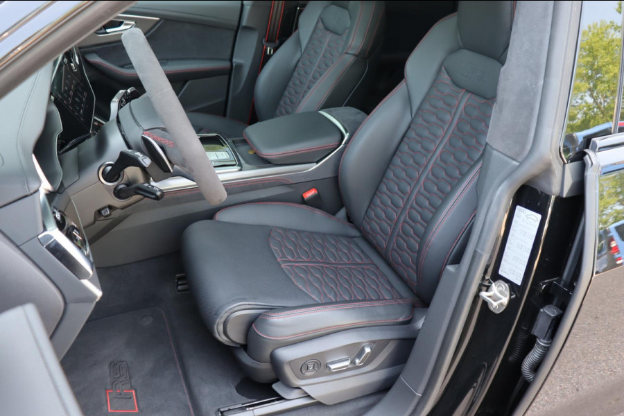 Audi RS Q8 4.0 TFSI quattro Dynamic+ B&O adv. dubbel glas trekhaak standkachel massage-stoelen schuifdak enz.
