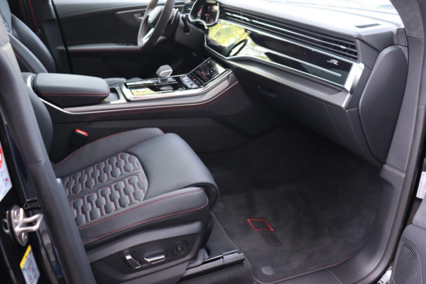 Audi RS Q8 4.0 TFSI quattro Dynamic+ B&O adv. dubbel glas trekhaak standkachel massage-stoelen schuifdak enz.