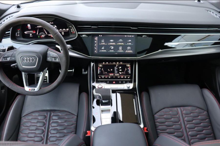 Audi RS Q8 4.0 TFSI quattro Dynamic+ B&O adv. dubbel glas trekhaak standkachel massage-stoelen schuifdak enz.
