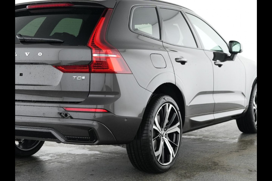 Volvo XC60 2.0 T8 Plug-in hybrid AWD Plus Dark (335kW/455PK) PANORAMA, WINTER, H&K, HuD ** 1e EIG - Ex VOLVO) ** INFORMEER OOK NAAR ONZE AANTREKKELIJKE FINANCIAL-LEASE TARIEVEN **