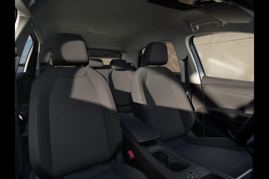 Volkswagen ID. Polo Life First Edition 52 kWh accu, 155 kW / 211 PK Ha Achteruitrijcamera | Carplay | Stoelverwarming