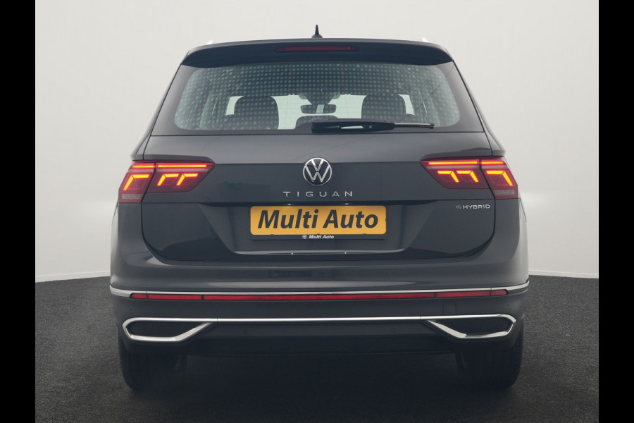 Volkswagen Tiguan 1.4 TSI eHybrid Elegance PHEV 245pk | Adaptive Cruise | Camera | Sfeerverlichting | Stoelen & Stuur Verwarmd | Apple Carplay | Navigatie | DAB | Virtual | Plug In Hybrid |