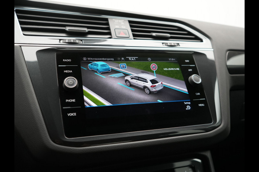 Volkswagen Tiguan 1.4 TSI eHybrid Elegance PHEV 245pk | Adaptive Cruise | Camera | Sfeerverlichting | Stoelen & Stuur Verwarmd | Apple Carplay | Navigatie | DAB | Virtual | Plug In Hybrid |