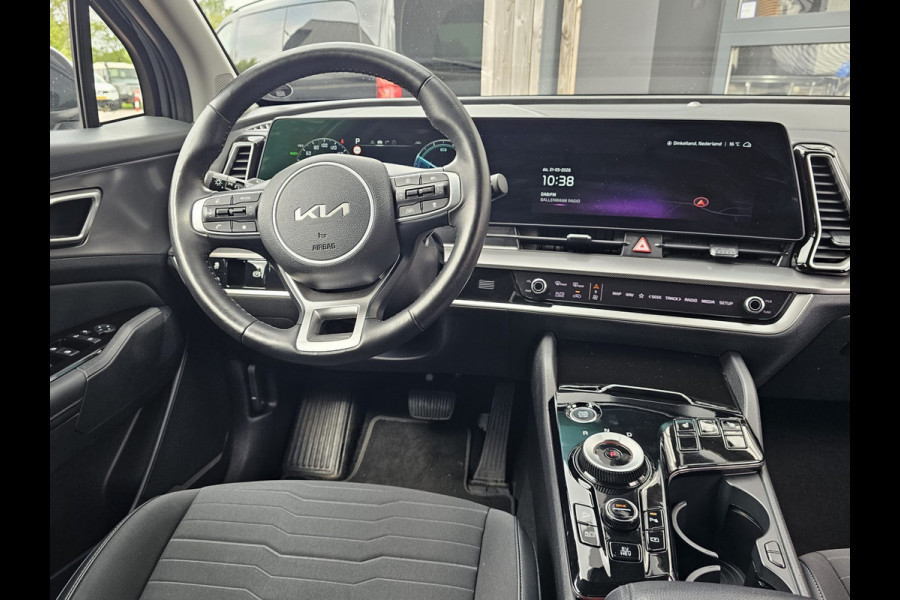 Kia Sportage 1.6 T-GDi Plug-in Hybrid AWD Spirit | Pano | LED | Trekhaak | Stoel & stuurverwarming | Keyless | Elek. achterklep | Elek. stoelen | ACC | All- seasons | Black pack |